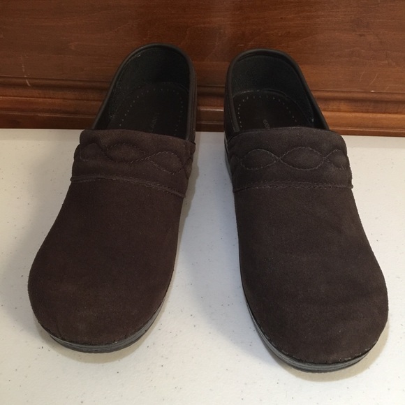 ▫️Lands’ End Women’s Brown Suede Clogs | Size 7B - Picture 2 of 15